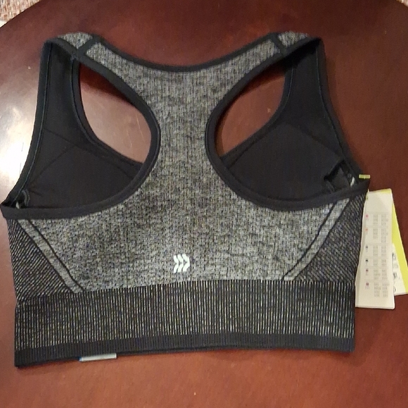 Two All In Motion Sports Bras Size Large, Light‎ Grey, and Dark Heather Grey New - Picture 5 of 7